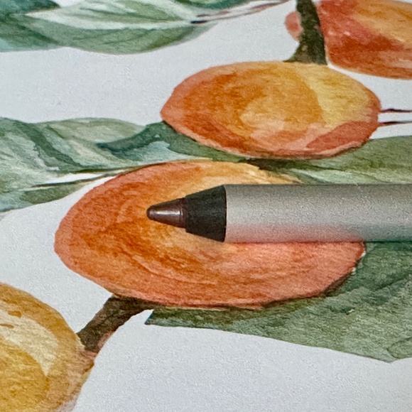 TRISH MCEVOY | Intensive Gel Eyeliner in Deep Aubergine - Picture 4 of 5